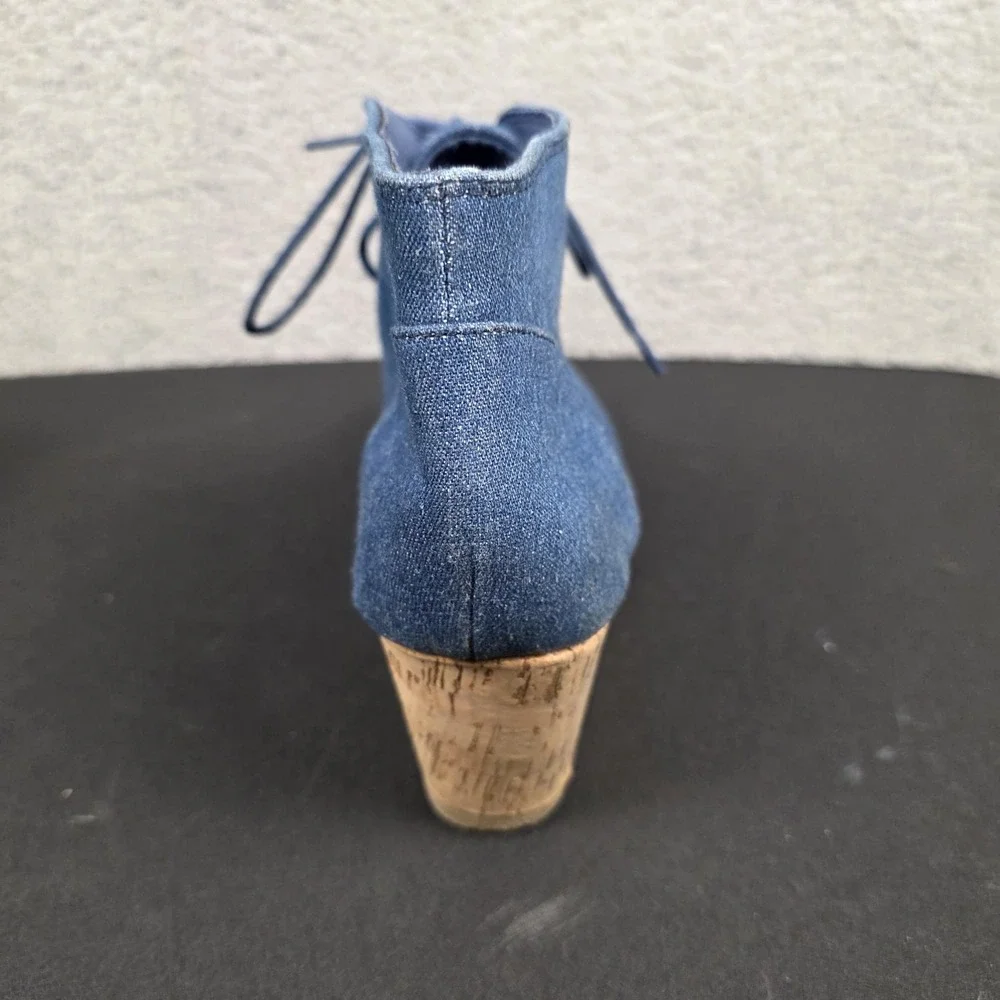 UNR8ED‎ Boots Womens Size 11 Blue Denim Lace Up Cork Wedge Ankle Booties SANDY2